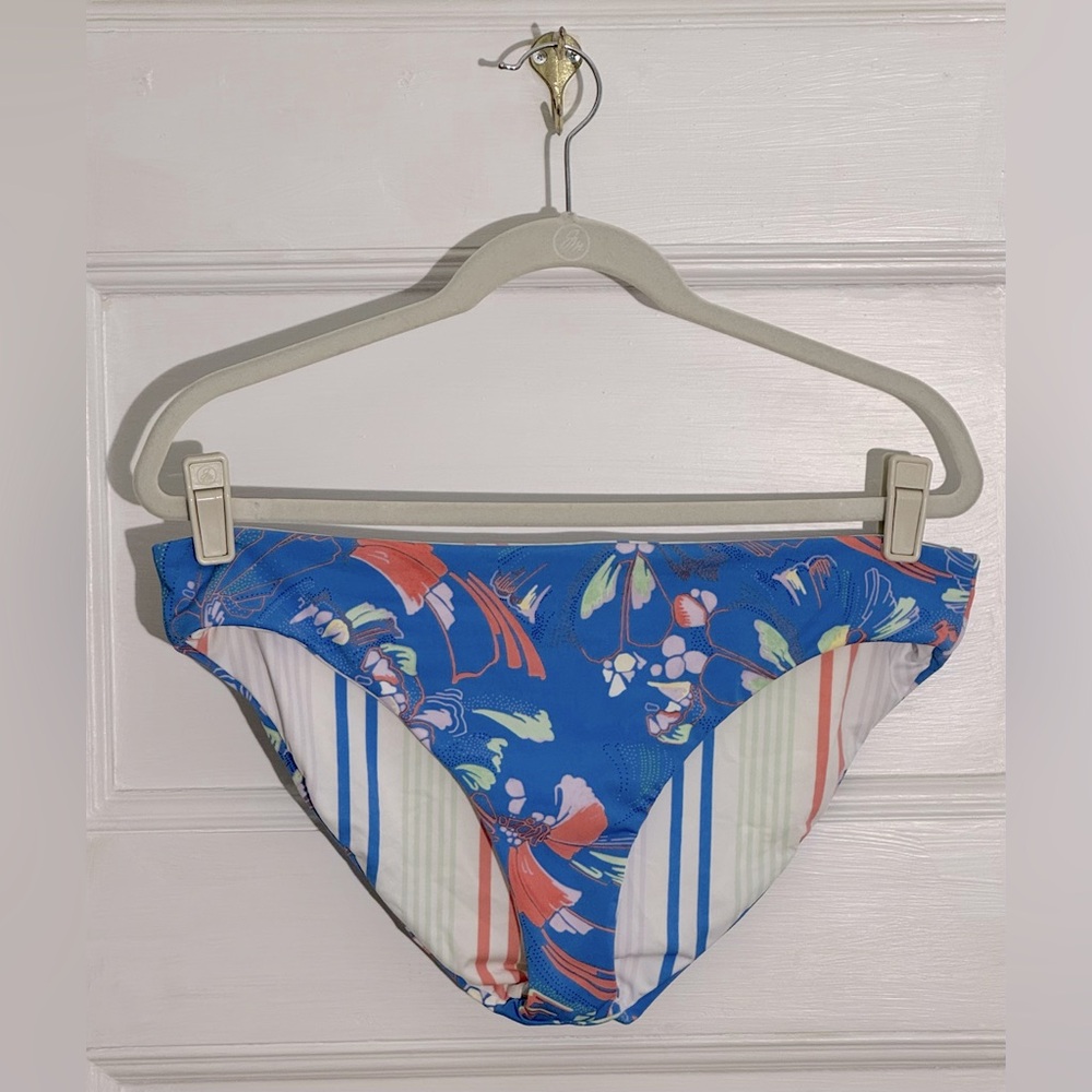 Carve Designs Reversible Bikini Bottoms.